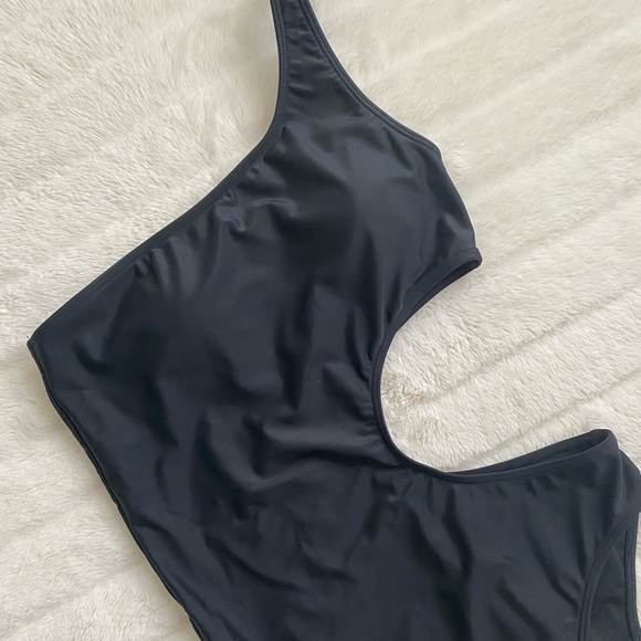 Hollister Other - Hollister Black One Shoulder Swimsuit